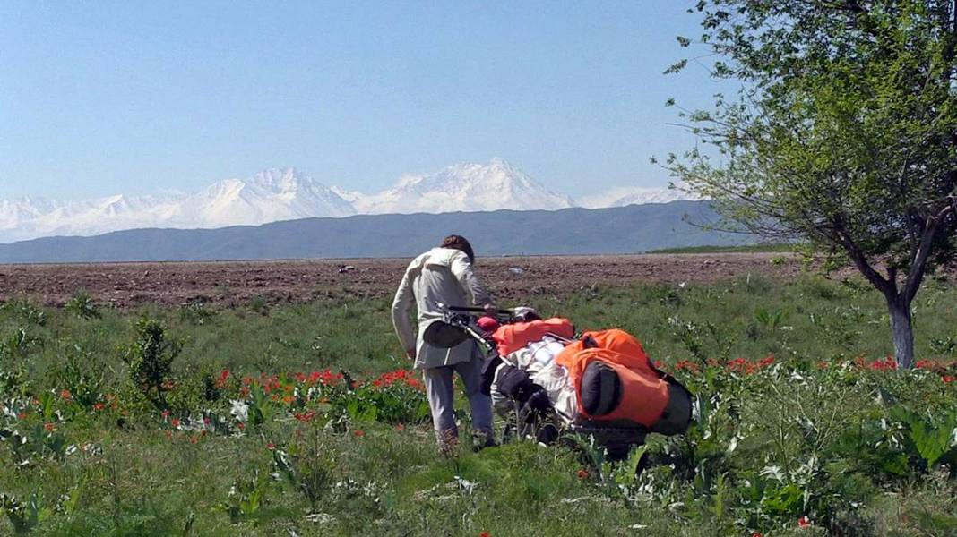 Ünlü gezginden itiraf: Türkiye'de seyahat etmek zor! Dünyayı 26 yıldır yürüyerek dolaşan kâşif şaşkına döndü 10